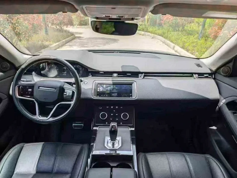 路虎极光 后面外观三