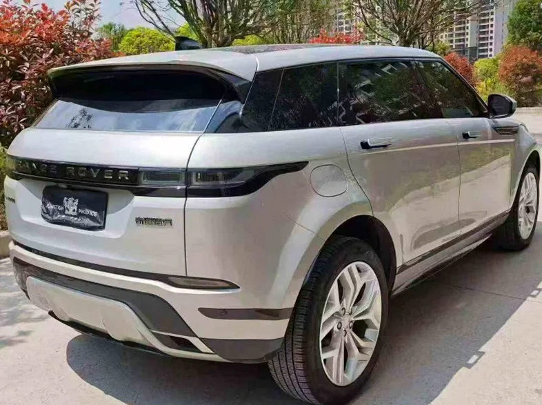 路虎极光 驾驶室