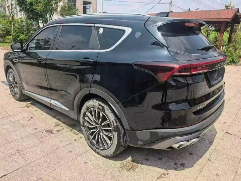 奇瑞捷途 内饰前排