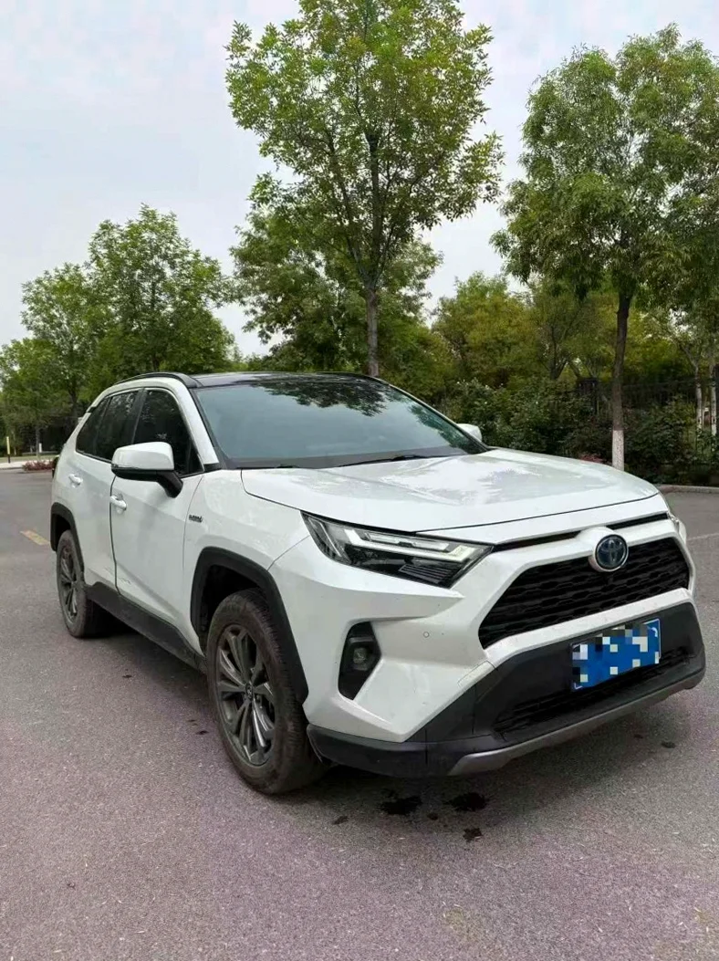 丰田RAV4 正面外观三
