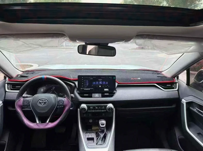 丰田RAV4 后面外观二