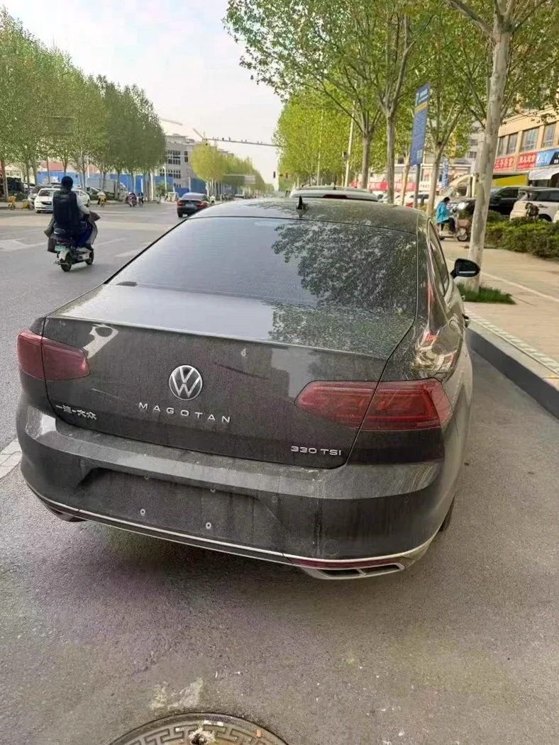 大众迈腾 后面外观三