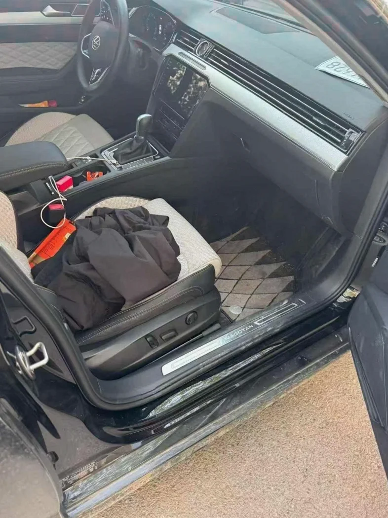 大众迈腾 后面外观二