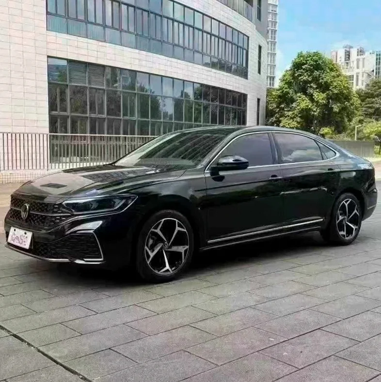 大众帕萨特 正面外观三