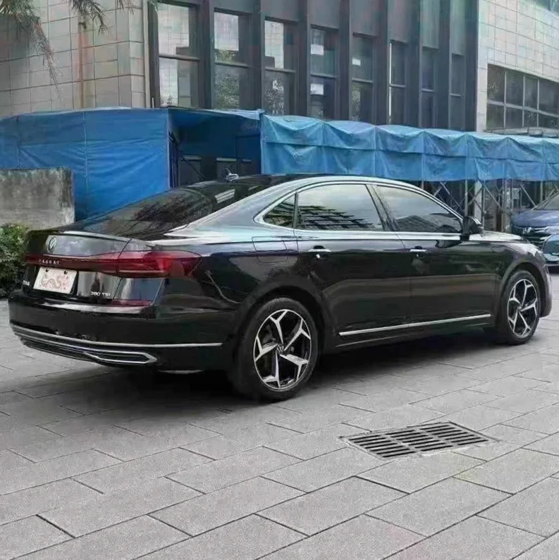 大众帕萨特 内饰前排