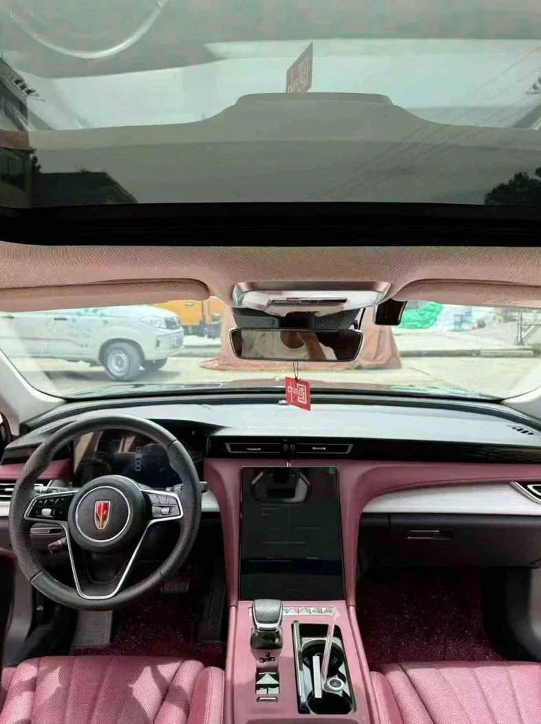 红旗H5 后面外观二