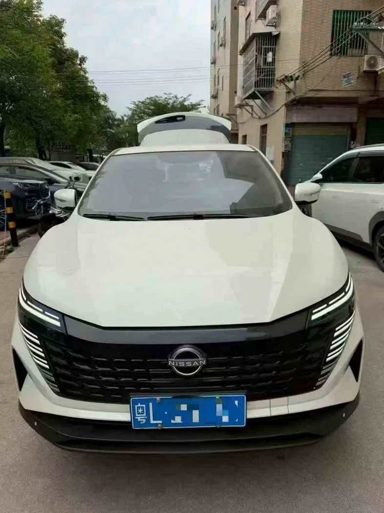 25年日产逍客荣誉版