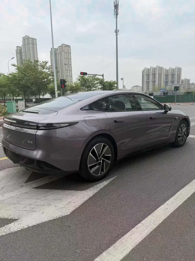 奇瑞星途 内饰前排