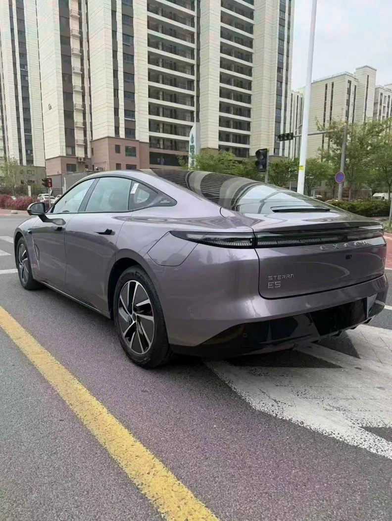 奇瑞星途 内饰后排