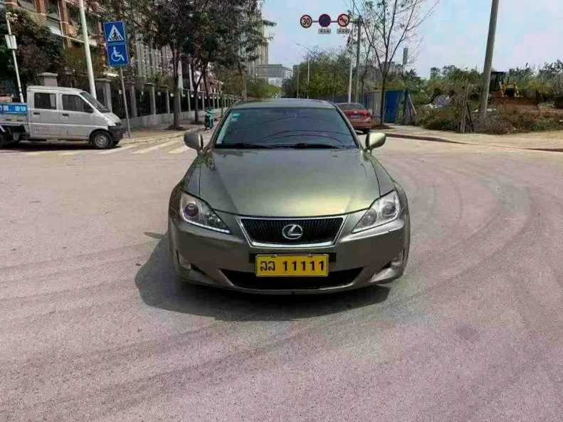 08年雷克萨斯IS300豪华版