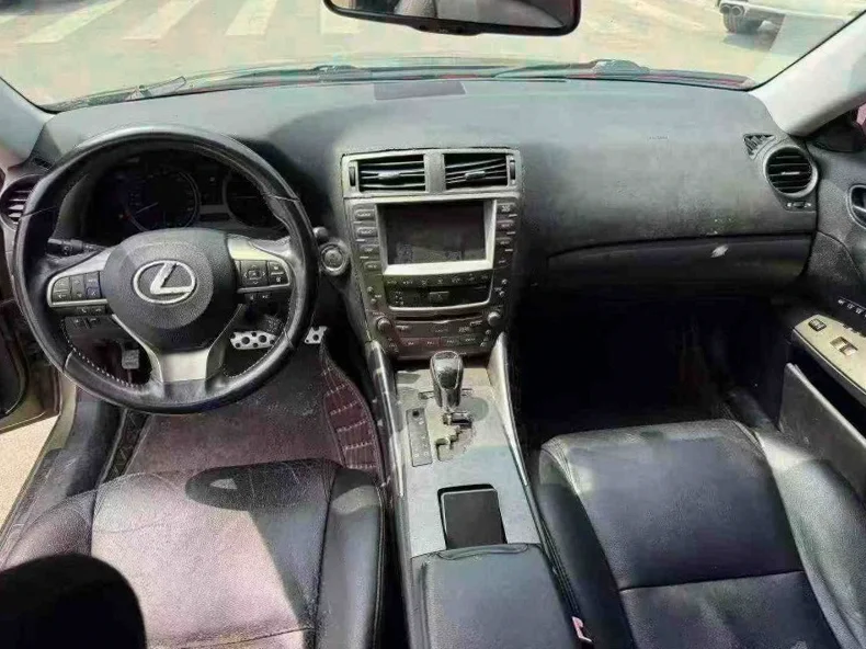 雷克萨斯IS 后面外观二