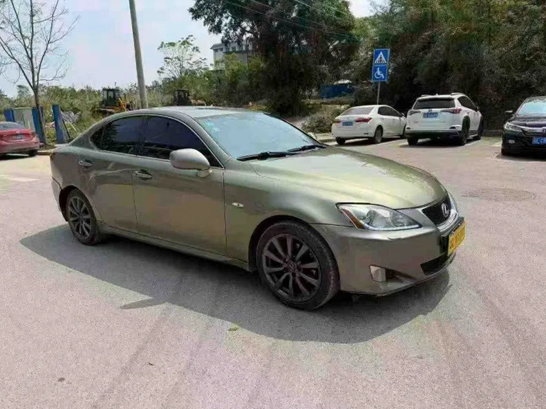 雷克萨斯IS 正面外观二