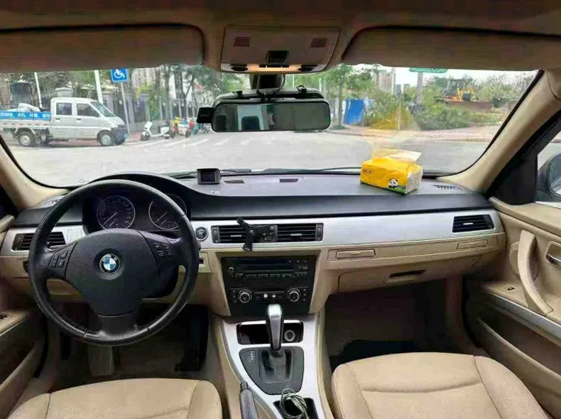 宝马3系 后面外观二