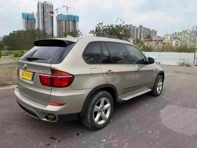 宝马X5 内饰前排