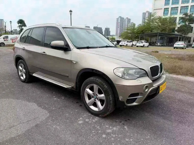 宝马X5 正面外观二