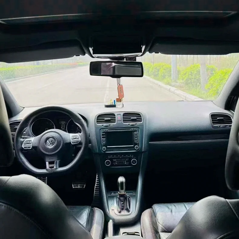 大众高尔夫 内饰前排