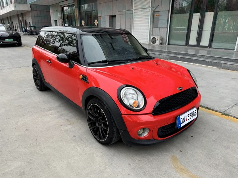 宝马迷你 正面外观三