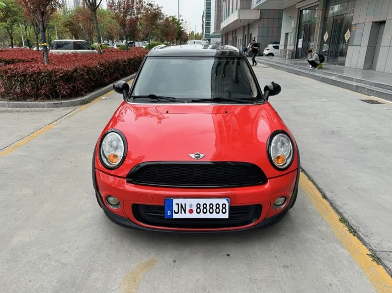 13年宝马迷你1.6L五门四座版