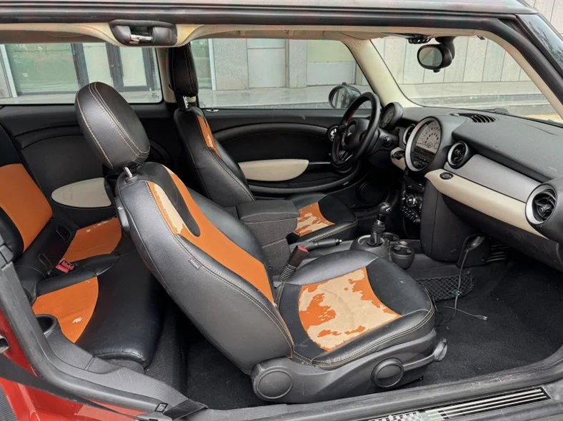 宝马迷你 后面外观一