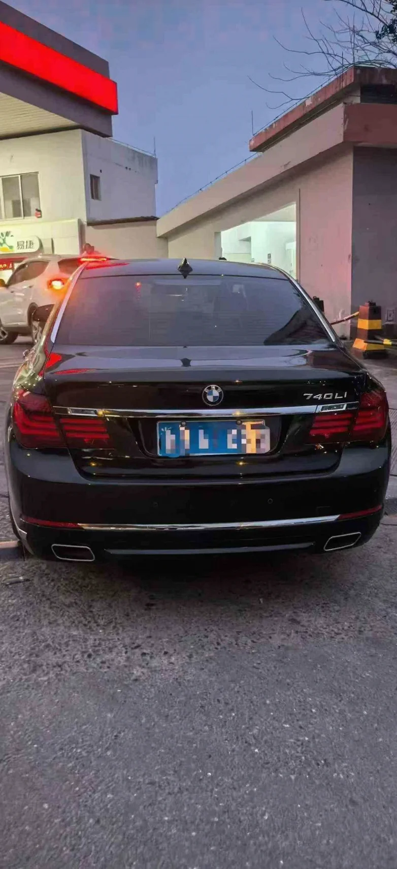 宝马7系 驾驶室