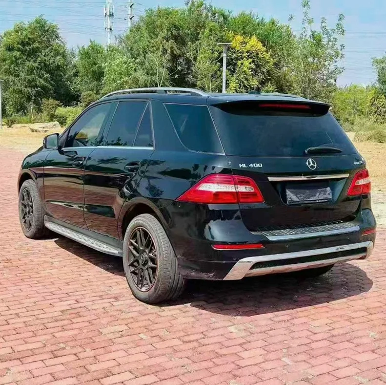 奔驰ML 内饰后排