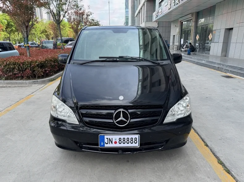 14年奔驰威霆2.5L七座行政版