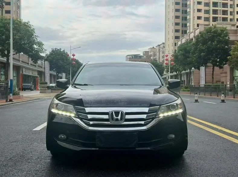 14年本田雅阁九代2.0高配