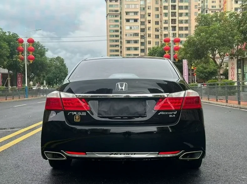 本田雅阁 驾驶室