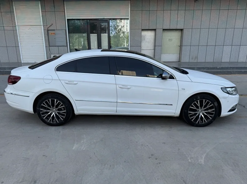 大众CC 正面外观三