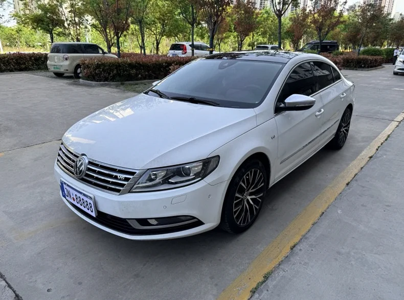 大众CC 正面外观二