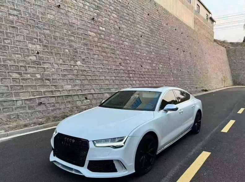 奥迪A7L 正面外观二