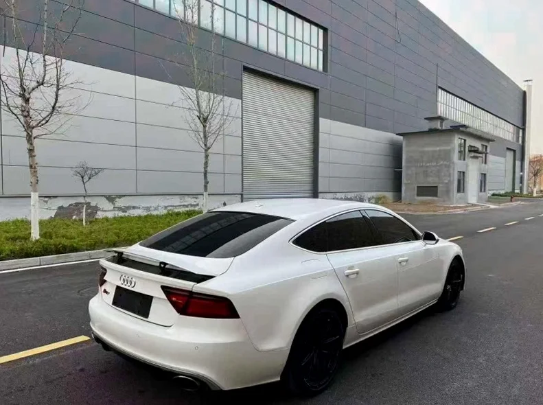 奥迪A7L 内饰前排