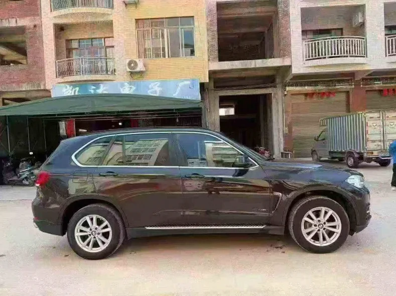 宝马X5 正面外观三