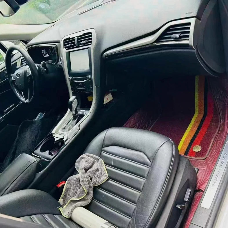 福特蒙迪欧 后面外观三