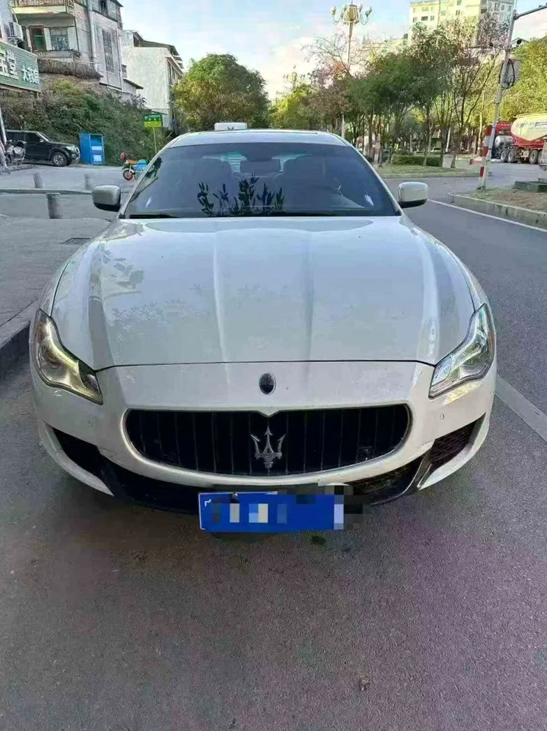 15年玛莎拉蒂总裁 3.0T行政版