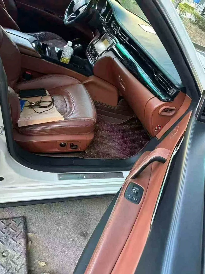 玛莎拉蒂总裁 后面外观三