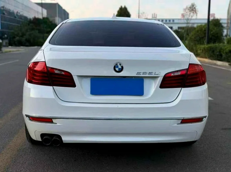 宝马5系 内饰后排