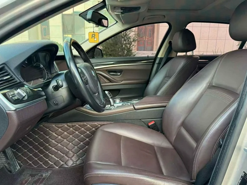 宝马5系 后面外观二