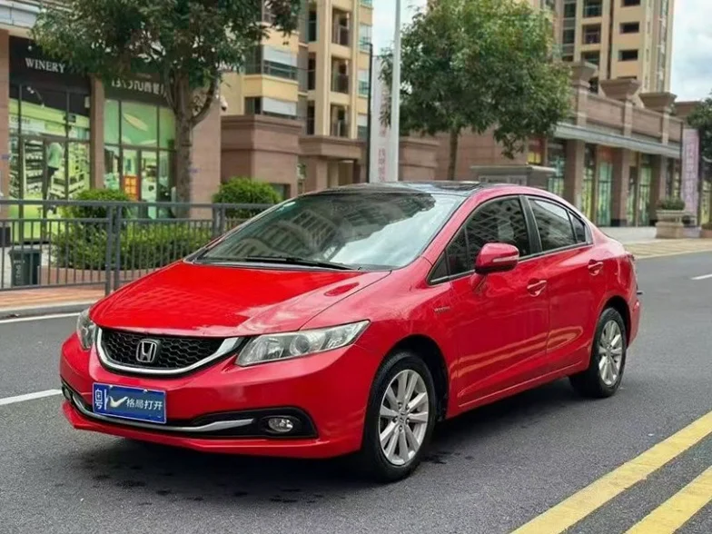 本田思域 后面外观一