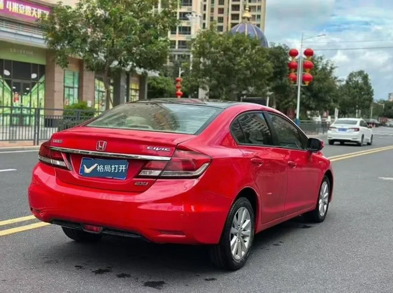 本田思域 后面外观三