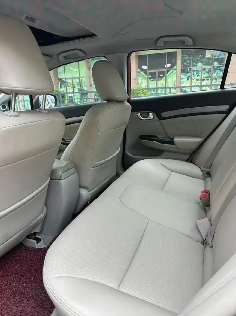 本田思域 后面外观二