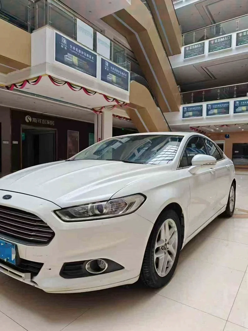 福特蒙迪欧 正面外观三