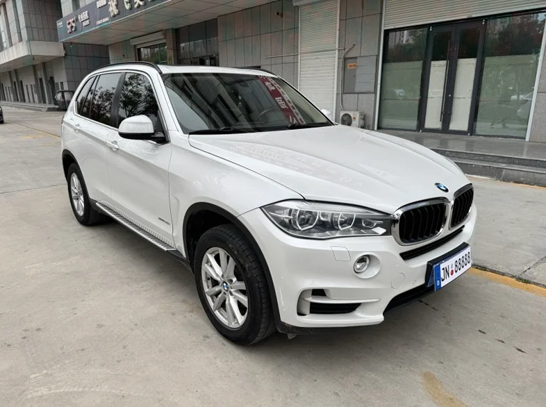 X1宝马 后面外观一