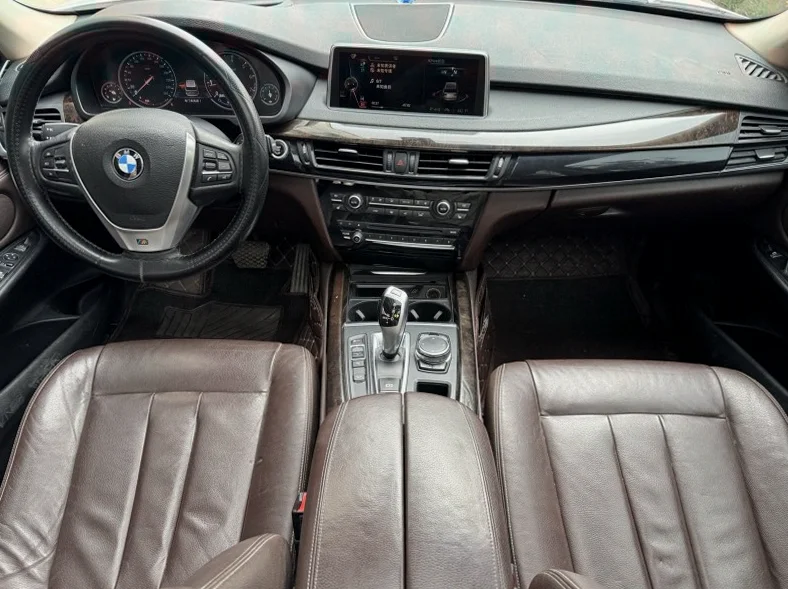 X1宝马 内饰后排
