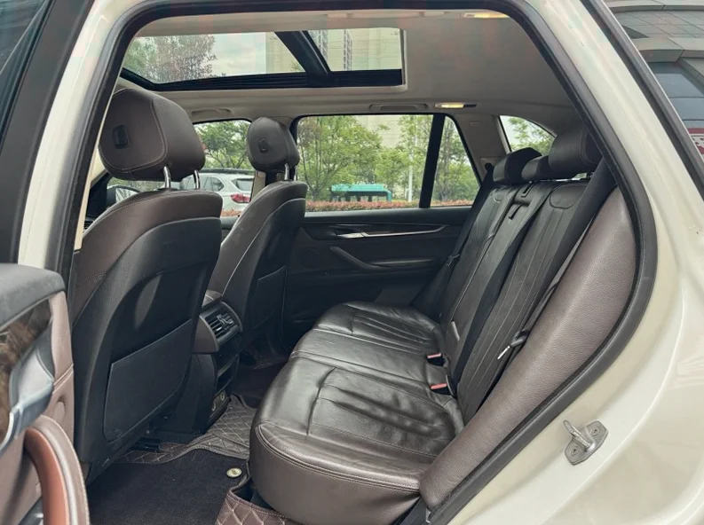 X1宝马 内饰前排