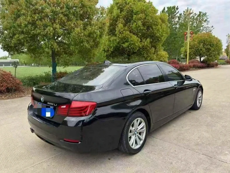 宝马5系 正面外观三