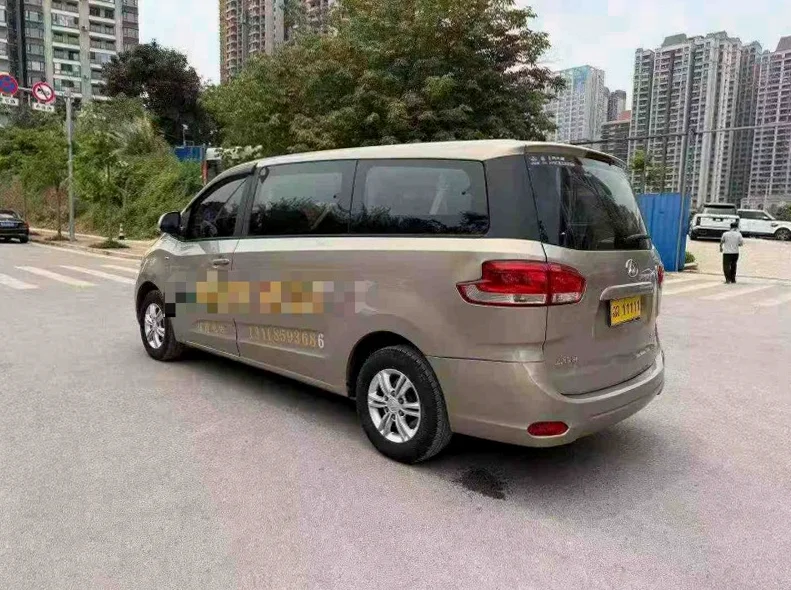 大通G10 内饰后排