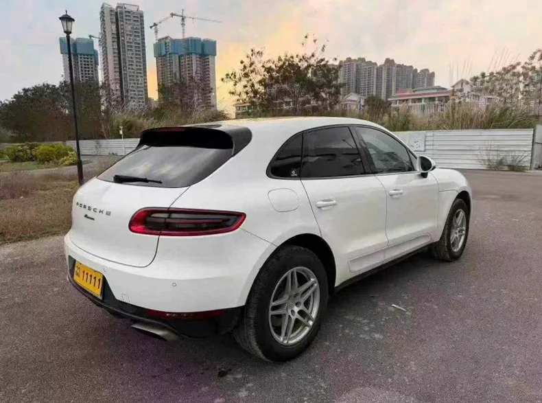 保时捷Macan 内饰前排