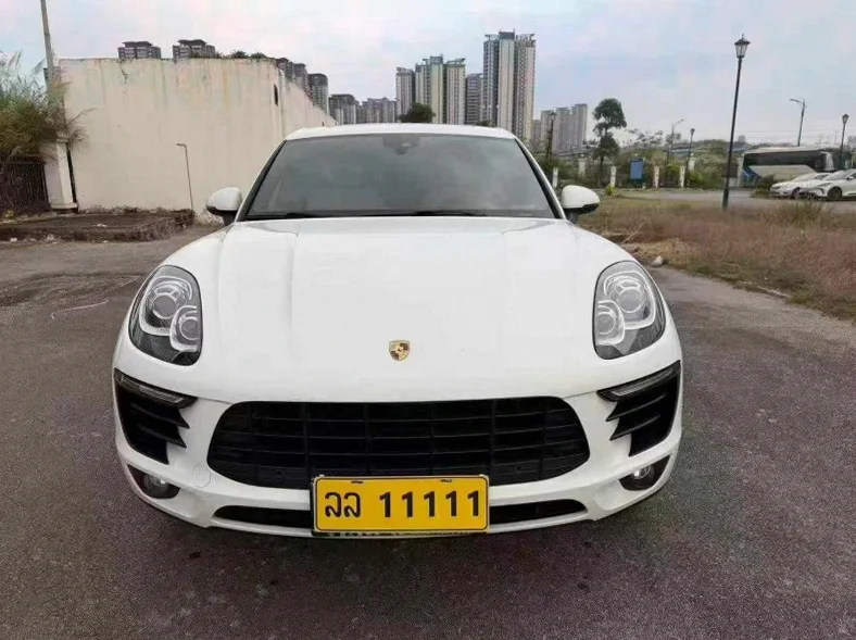 17年保时捷Macan 2.0T高配