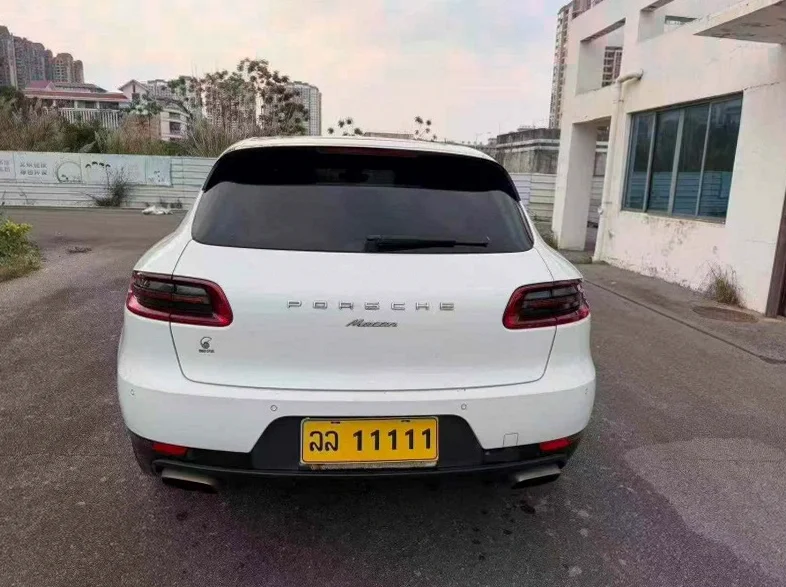 保时捷Macan 驾驶室